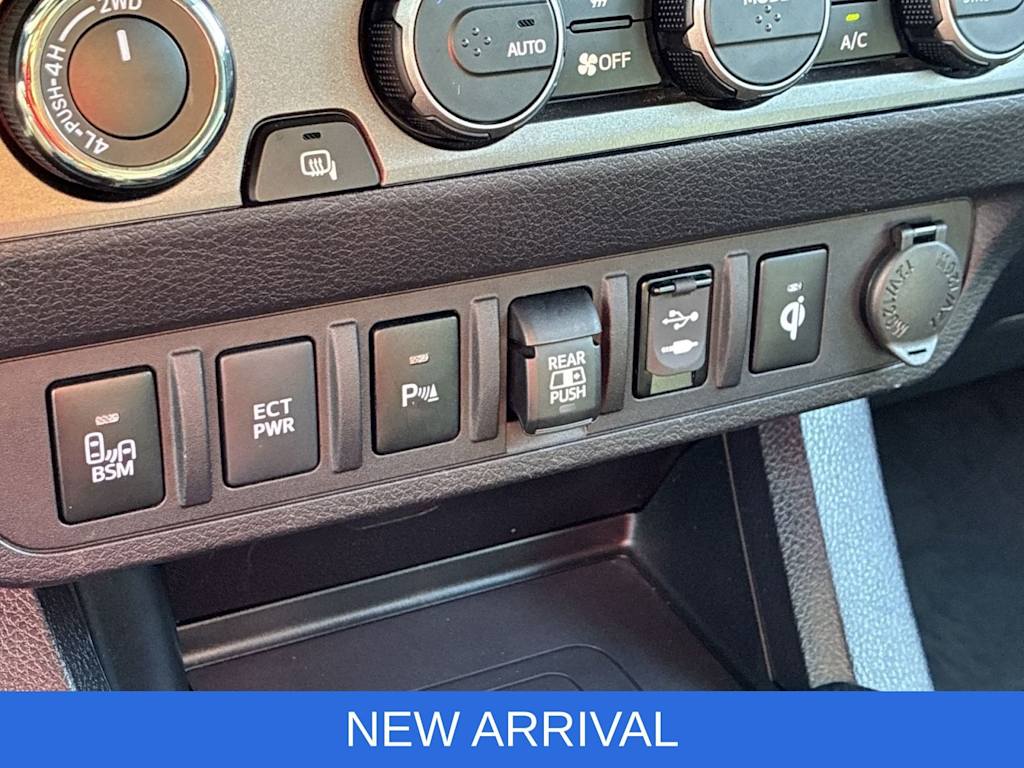 Thumbnail: 2019 Toyota Tacoma - 31
