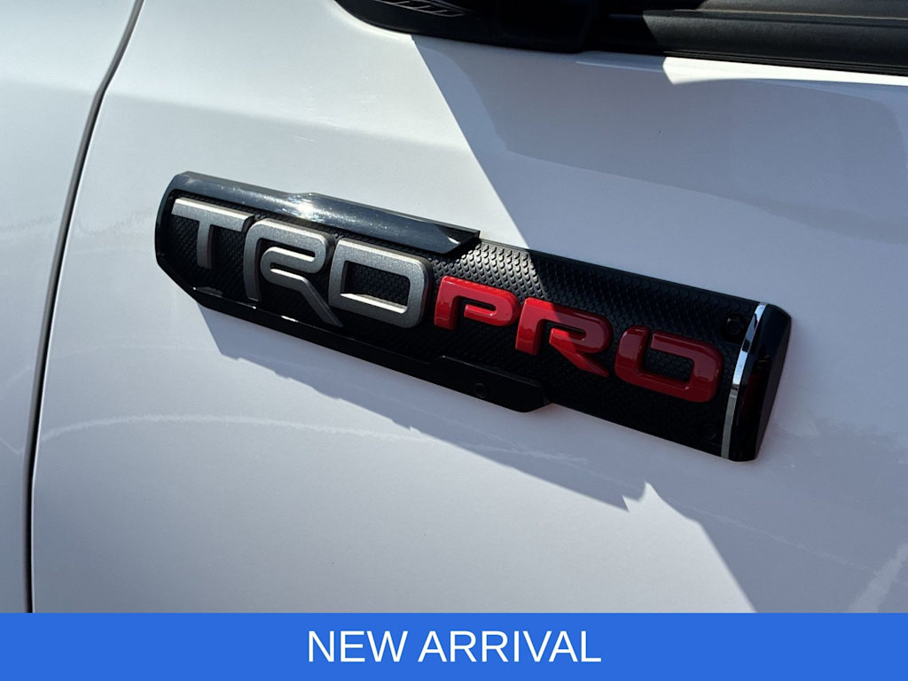 Thumbnail: 2019 Toyota Tacoma - 6