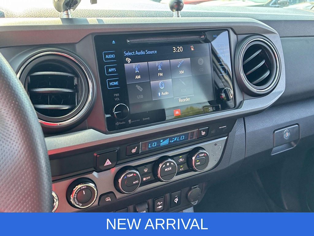 Thumbnail: 2019 Toyota Tacoma - 13