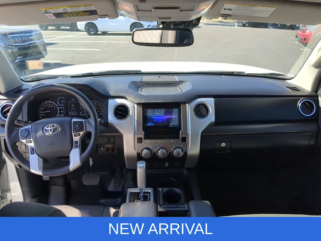 Thumbnail: 2019 Toyota Tundra - 10