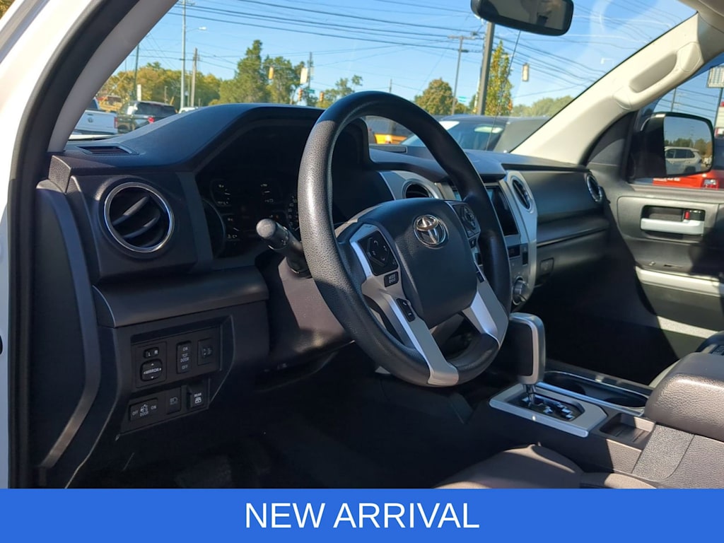 Thumbnail: 2019 Toyota Tundra - 2