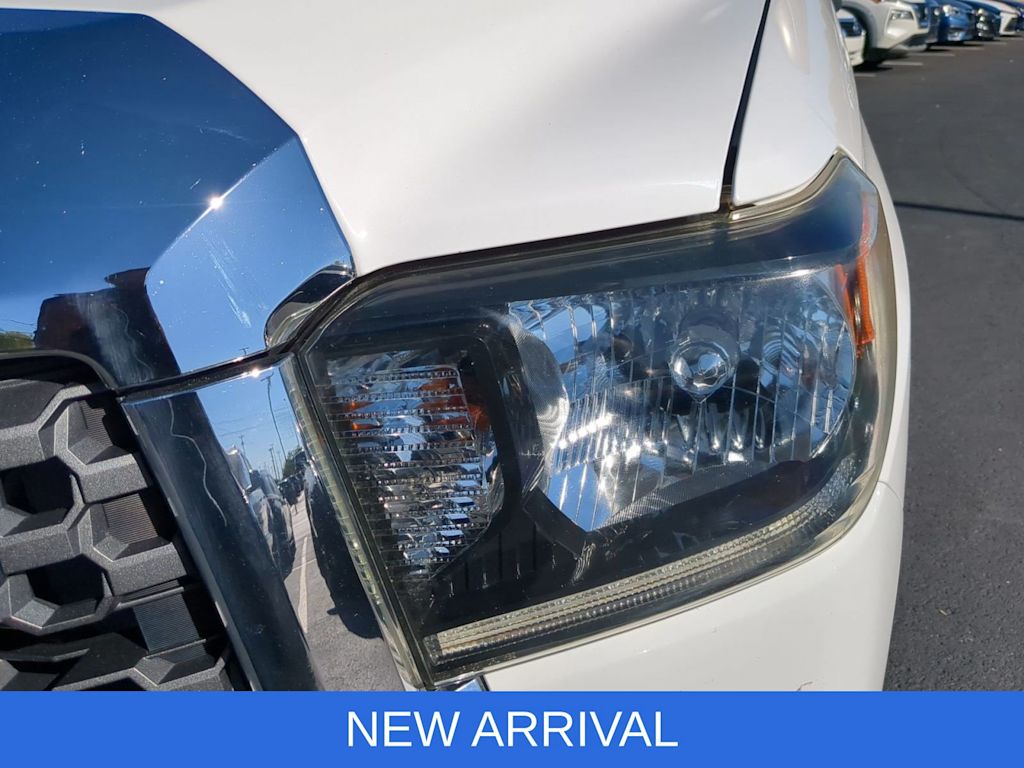 Thumbnail: 2019 Toyota Tundra - 29
