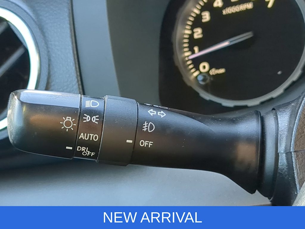 Thumbnail: 2019 Toyota Tundra - 17