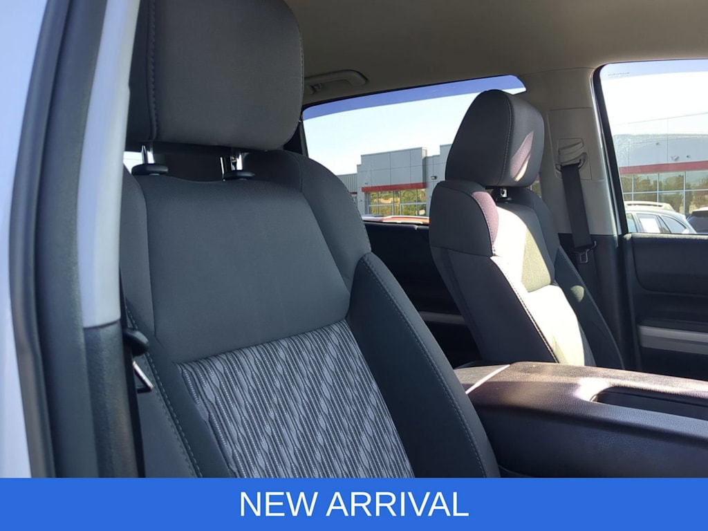 Thumbnail: 2019 Toyota Tundra - 12