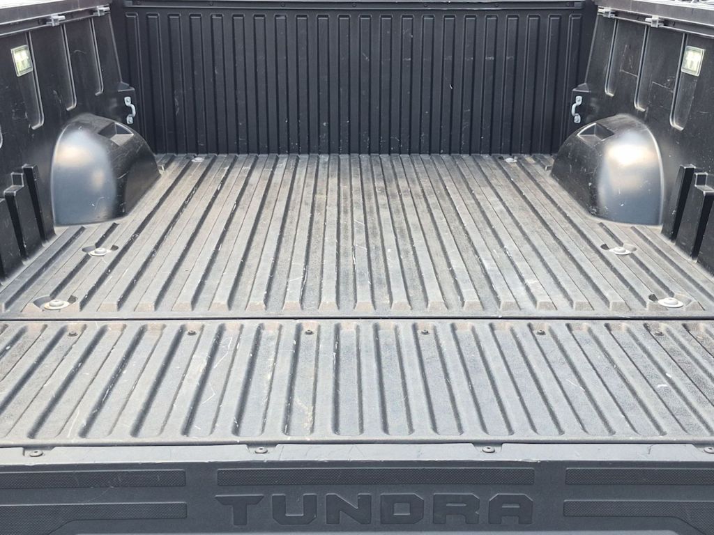 Thumbnail: 2024 Toyota Tundra - 18