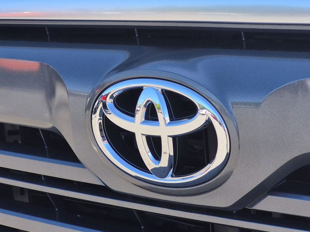Thumbnail: 2025 Toyota Tundra - 25