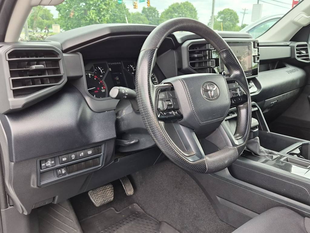 Thumbnail: 2024 Toyota Tundra - 2