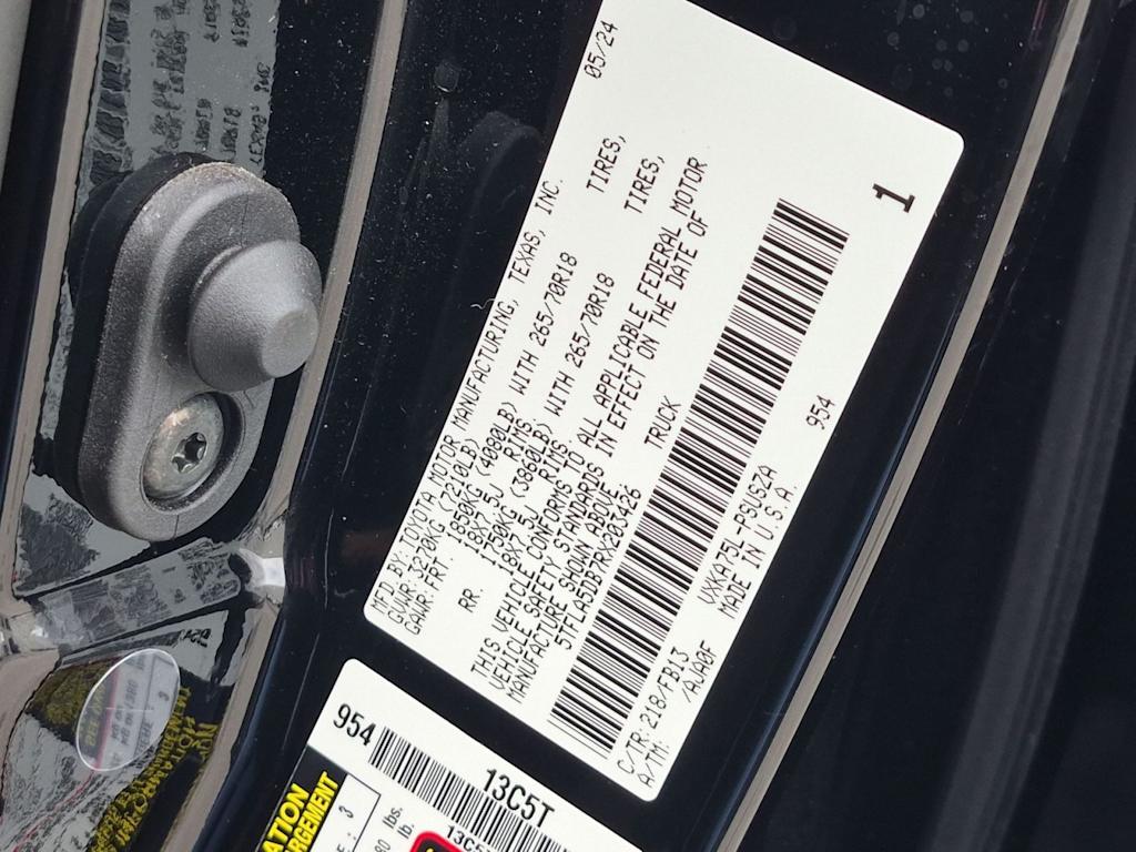 Thumbnail: 2024 Toyota Tundra - 19