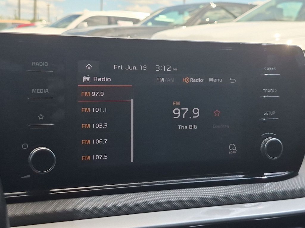 Thumbnail: 2021 Kia K5 - 35