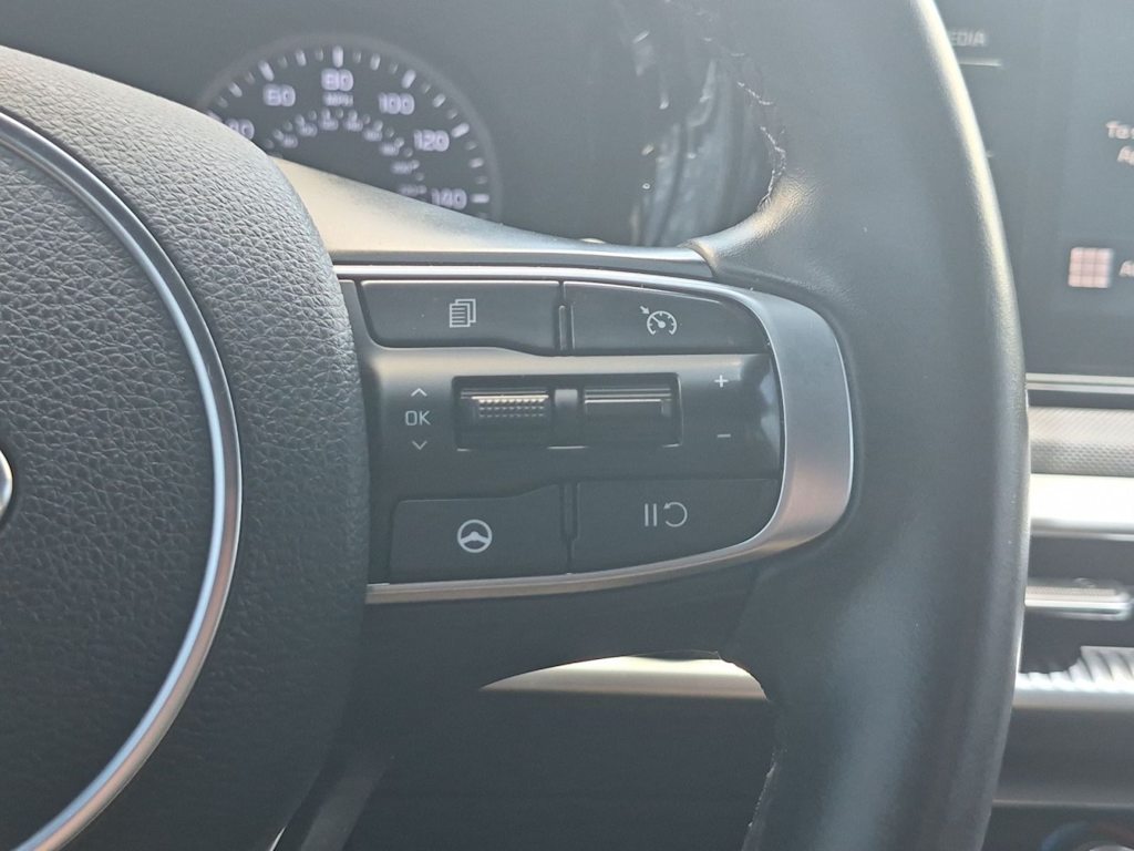 Thumbnail: 2021 Kia K5 - 31