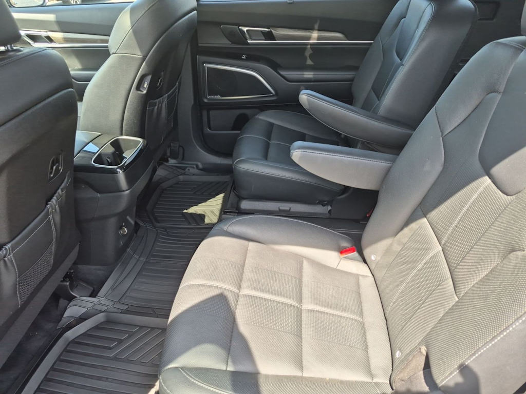 Thumbnail: 2021 Kia Telluride - 10