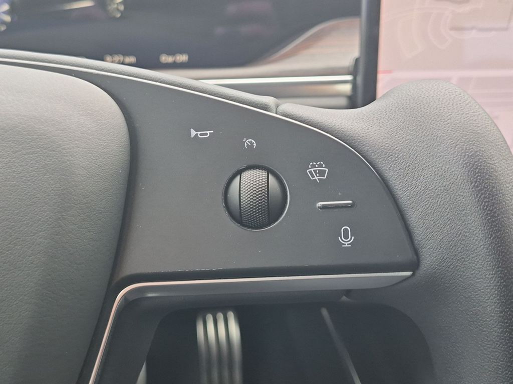 Thumbnail: 2022 Tesla Model S - 28