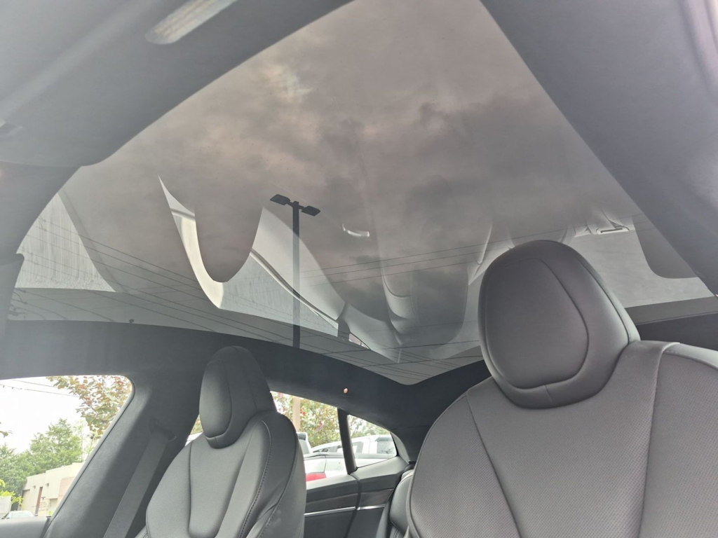 Thumbnail: 2022 Tesla Model S - 22