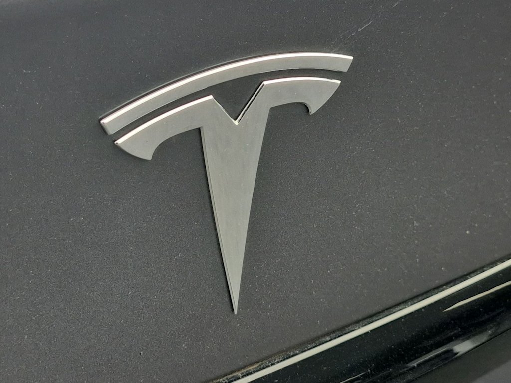 Thumbnail: 2022 Tesla Model S - 7