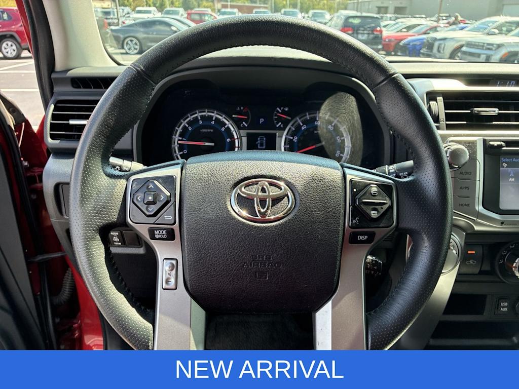 Thumbnail: 2017 Toyota 4Runner - 12