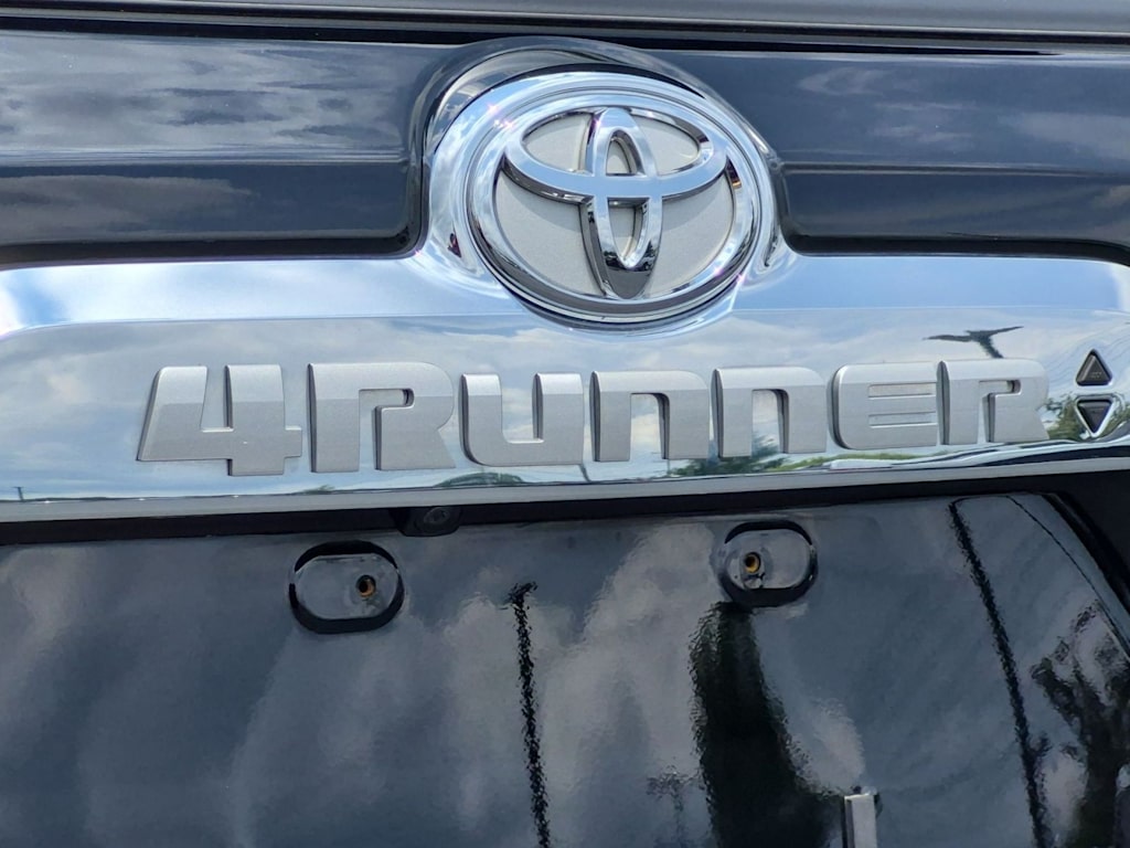 Thumbnail: 2024 Toyota 4Runner - 25