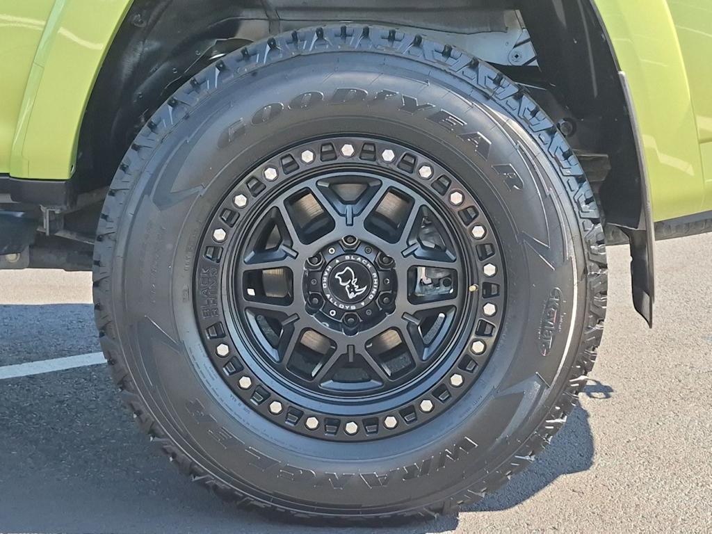 Thumbnail: 2023 Toyota 4Runner - 25