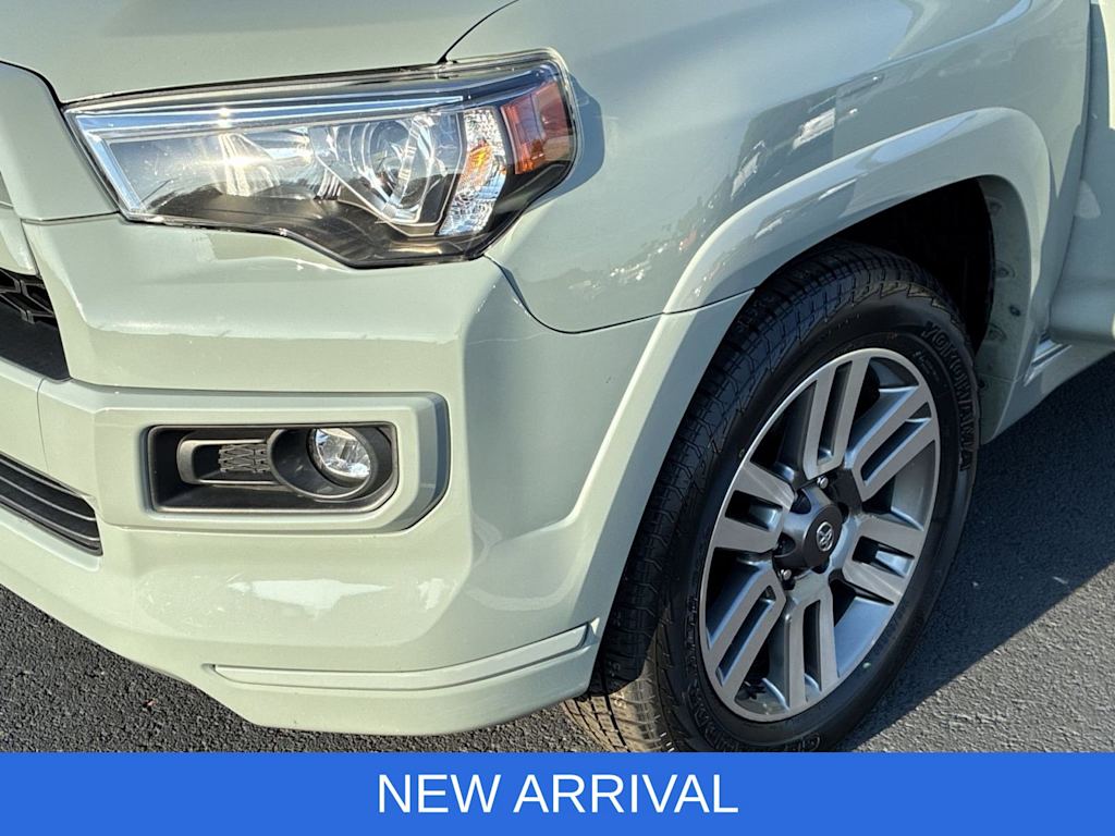 Thumbnail: 2022 Toyota 4Runner - 4