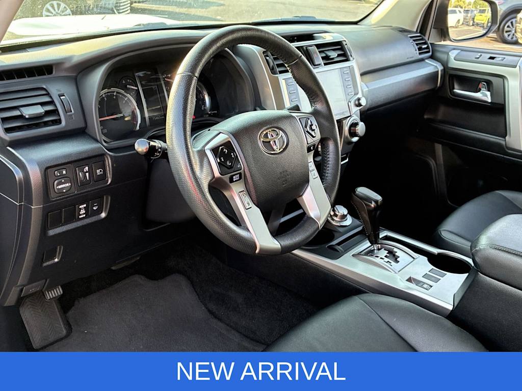 Thumbnail: 2022 Toyota 4Runner - 2