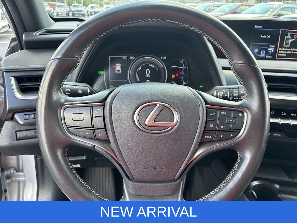 Thumbnail: 2020 Lexus UX - 14