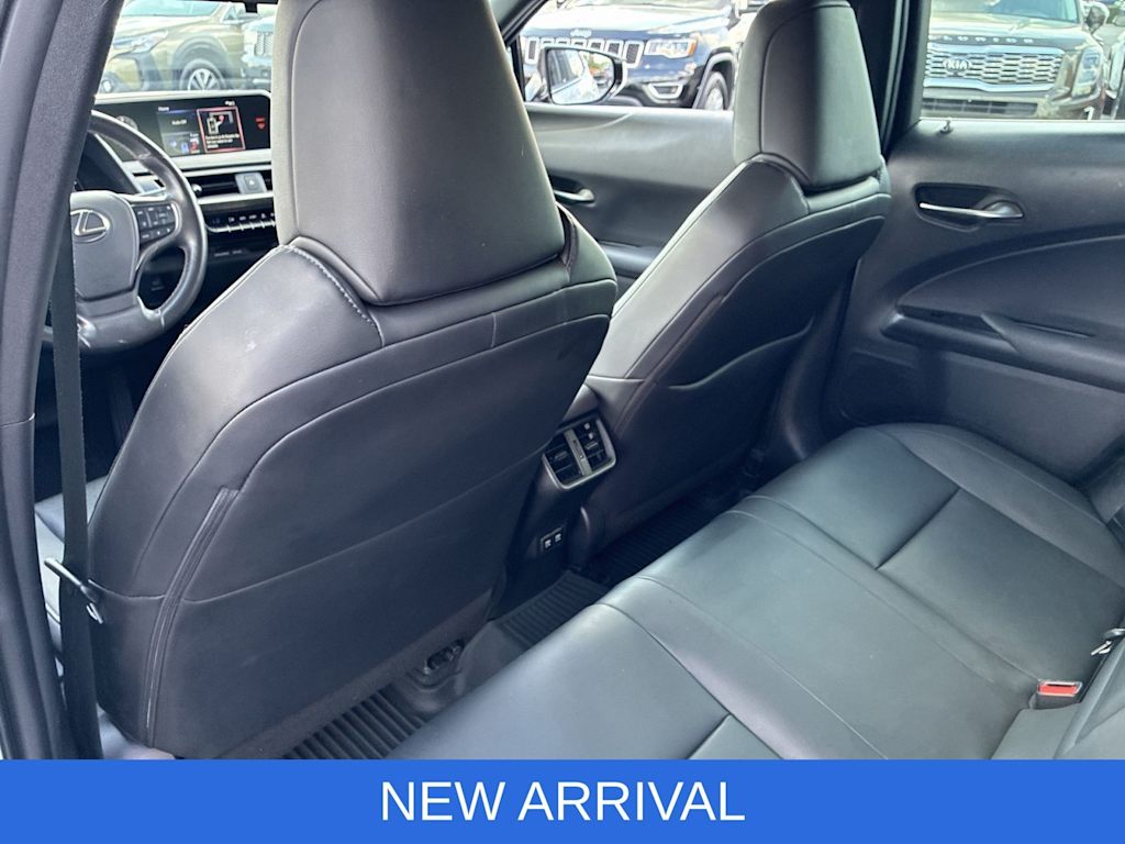 Thumbnail: 2020 Lexus UX - 13
