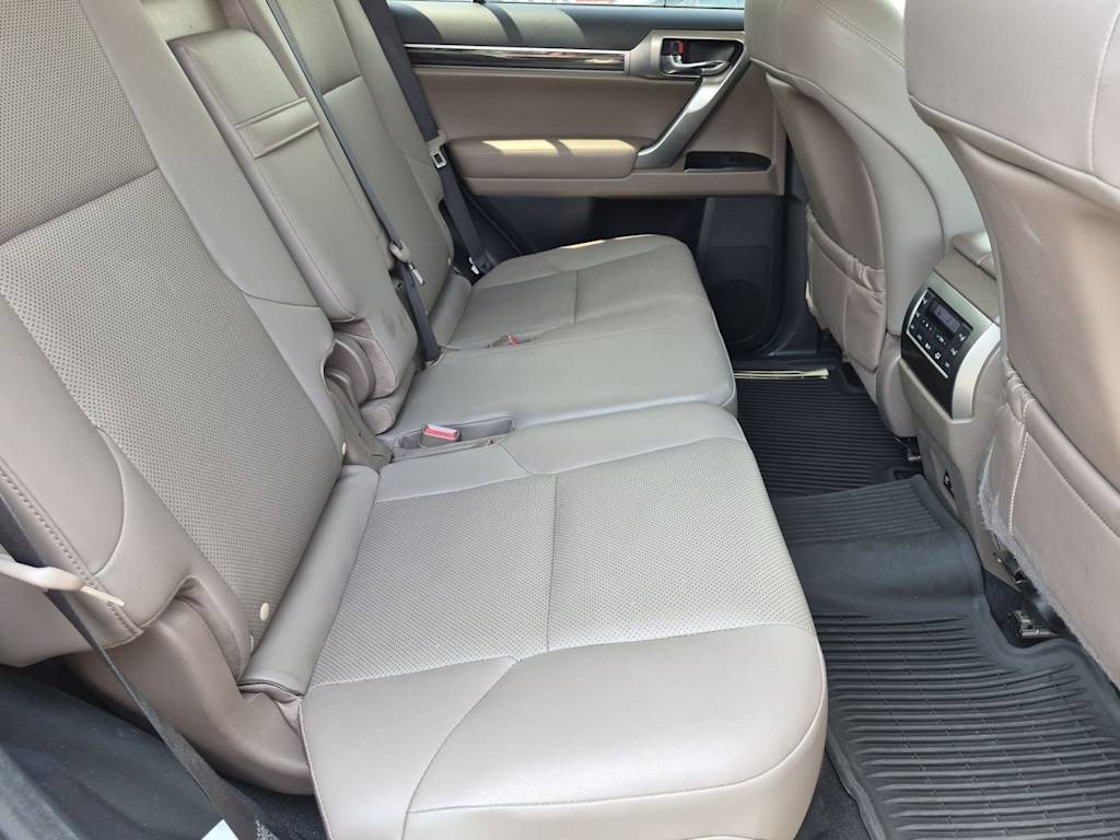 Thumbnail: 2023 Lexus GX - 30