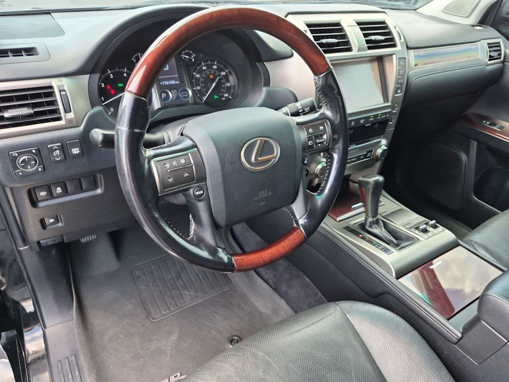 Thumbnail: 2016 Lexus GX - 2