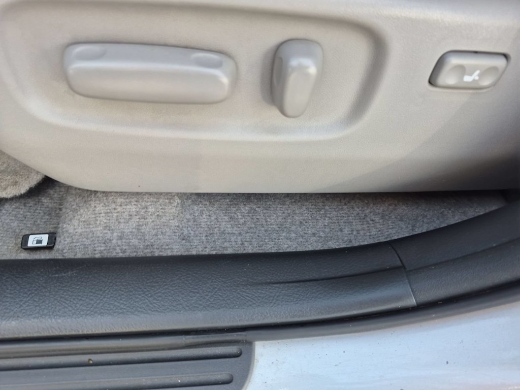 Thumbnail: 2008 Toyota RAV4 - 21