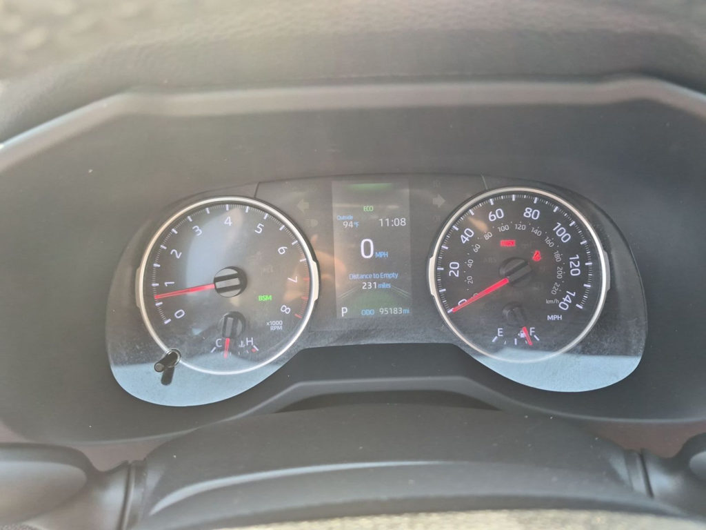 Thumbnail: 2021 Toyota RAV4 - 13