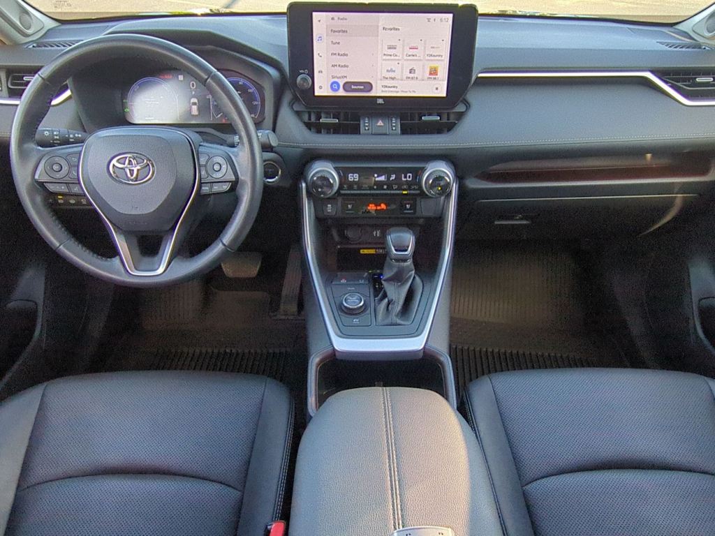Thumbnail: 2024 Toyota RAV4 - 10