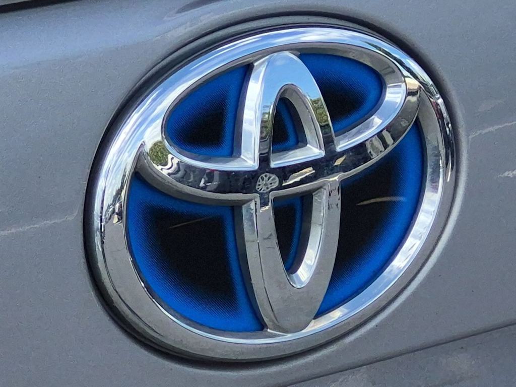 Thumbnail: 2020 Toyota RAV4 - 7