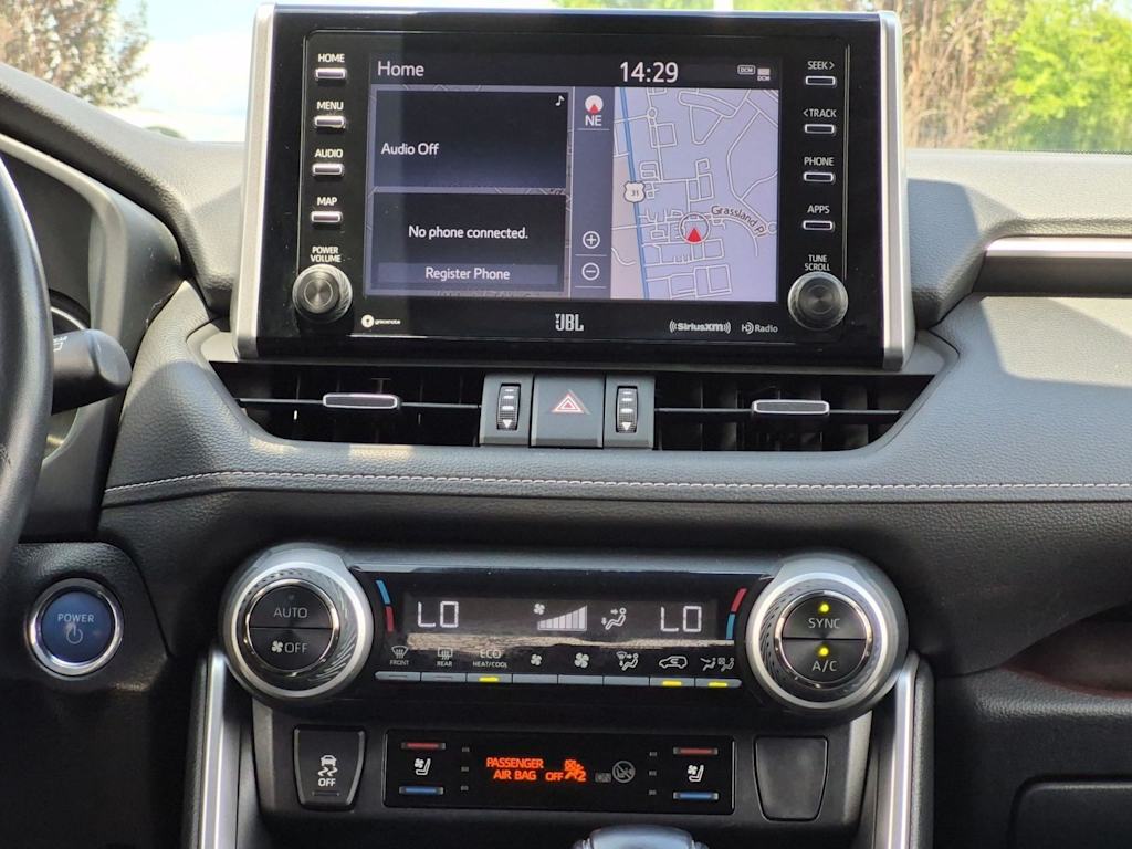 Thumbnail: 2020 Toyota RAV4 - 15