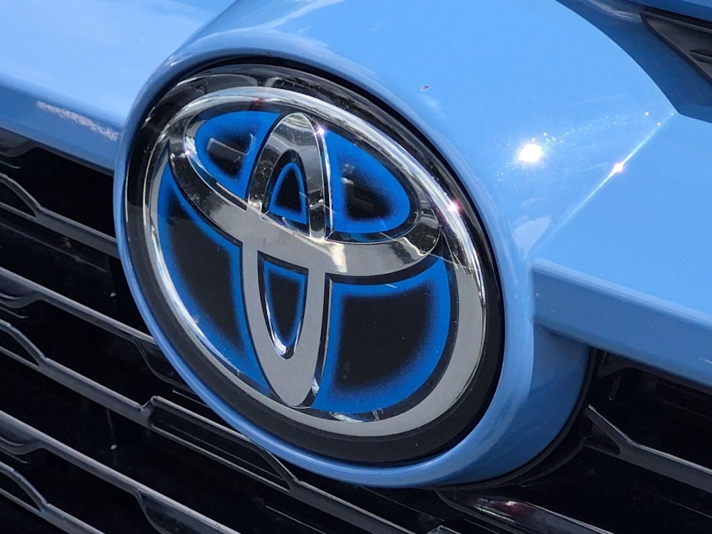 Thumbnail: 2022 Toyota RAV4 - 7