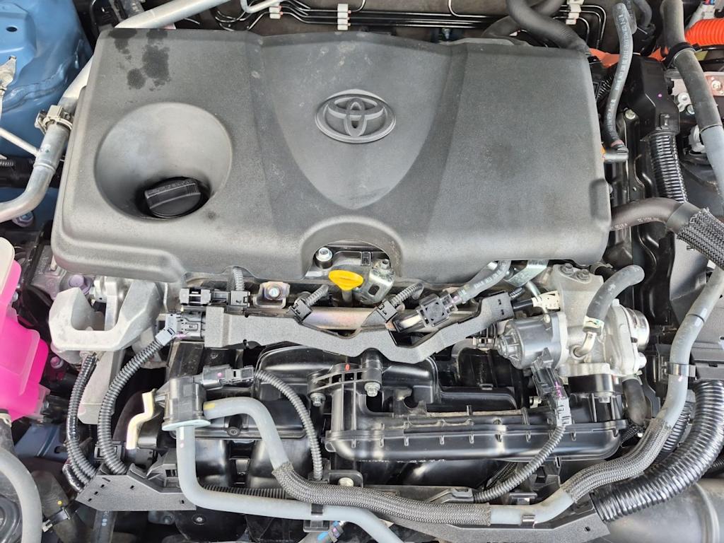 Thumbnail: 2022 Toyota RAV4 - 9
