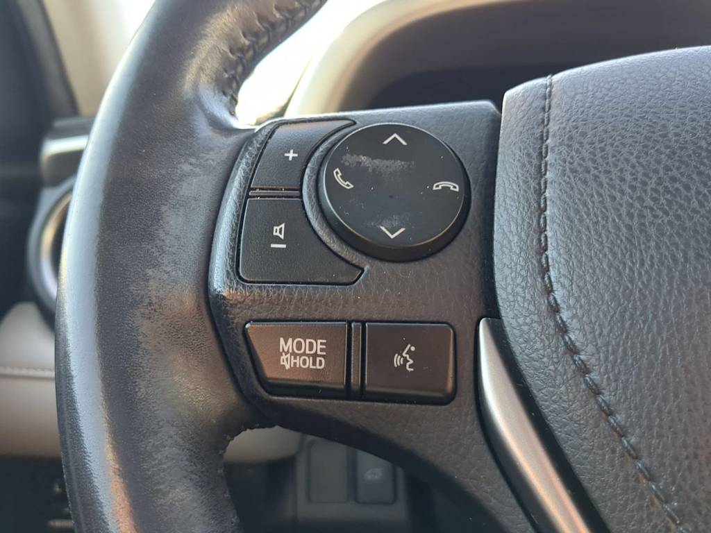 Thumbnail: 2018 Toyota RAV4 - 34