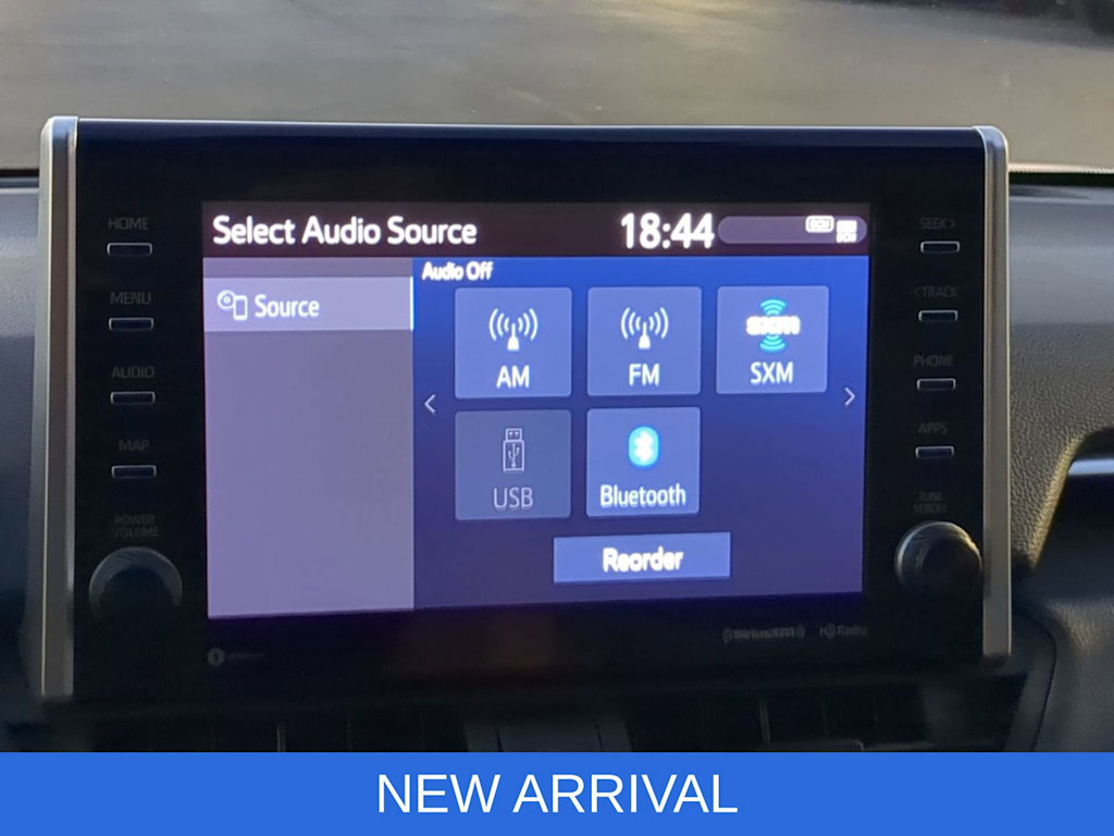 Thumbnail: 2022 Toyota RAV4 - 15