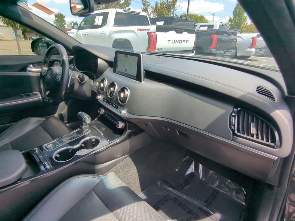 Thumbnail: 2021 Kia Stinger - 14
