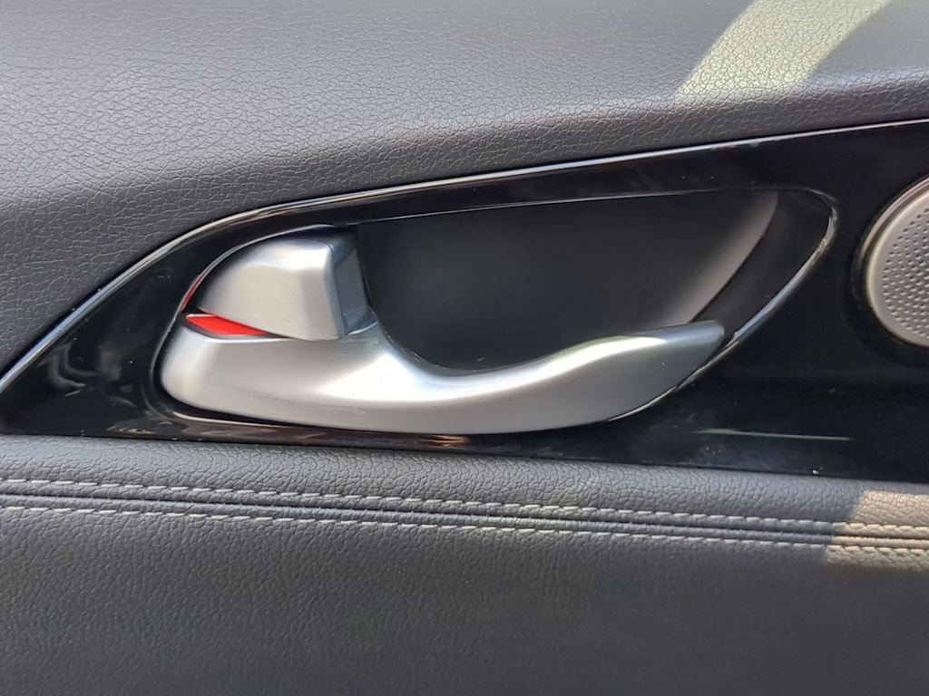 Thumbnail: 2021 Kia Stinger - 18