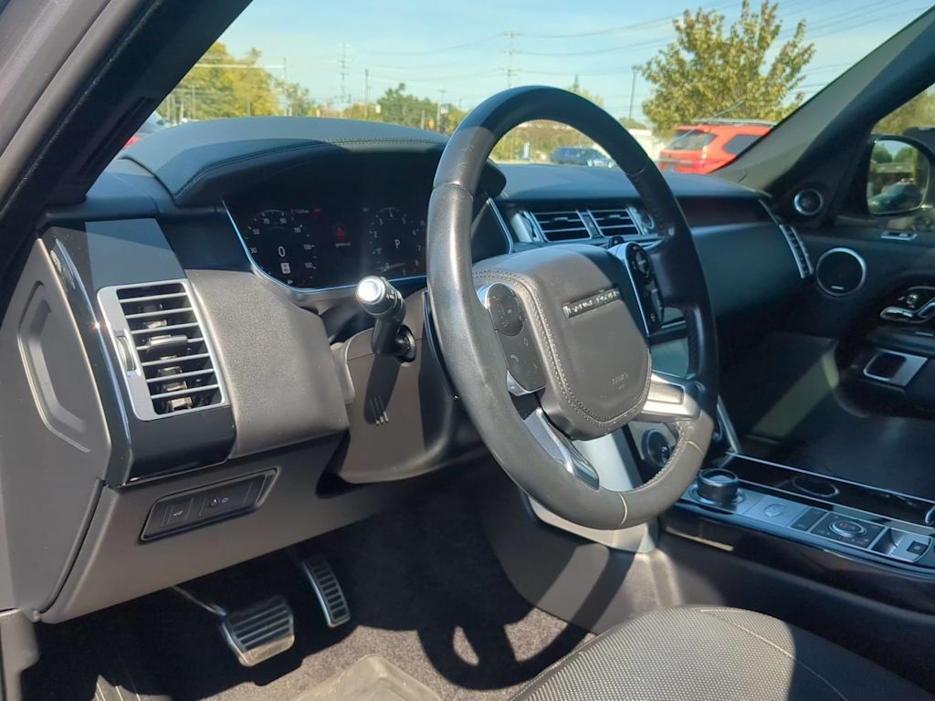 Thumbnail: 2021 Land Rover Range Rover - 2