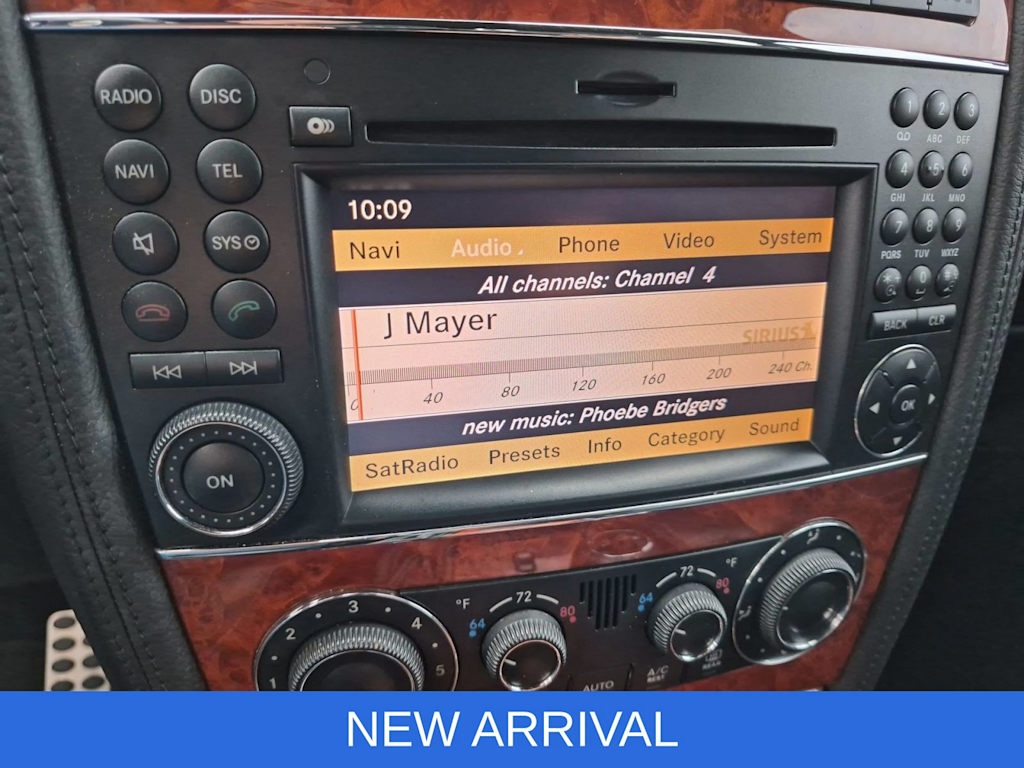 Thumbnail: 2011 Mercedes-Benz G-Class - 11