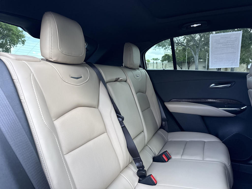 Thumbnail: 2024 Cadillac XT4 - 28