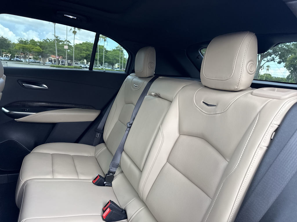 Thumbnail: 2024 Cadillac XT4 - 12