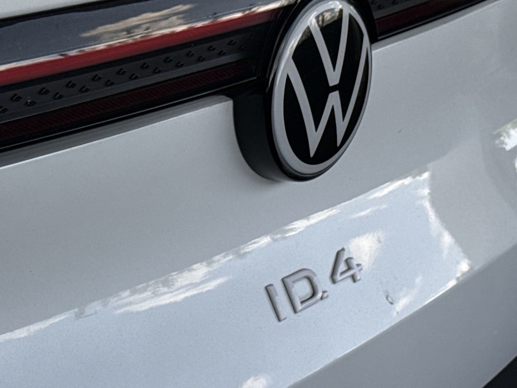 Thumbnail: 2023 Volkswagen ID.4 - 7