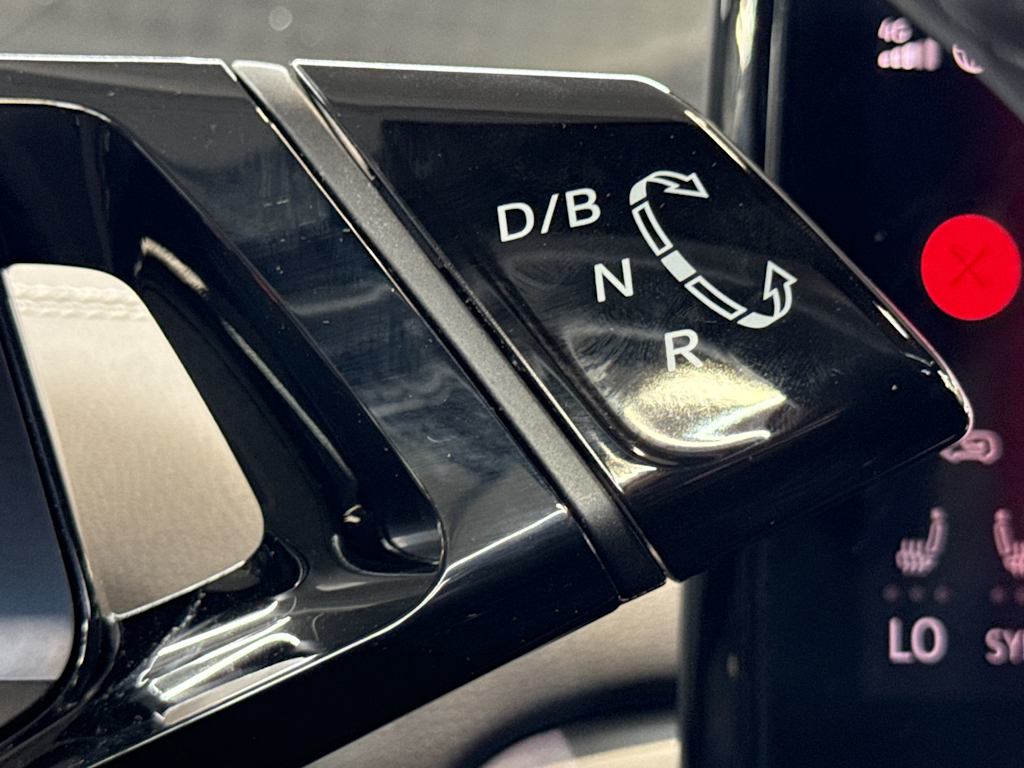 Thumbnail: 2023 Volkswagen ID.4 - 16