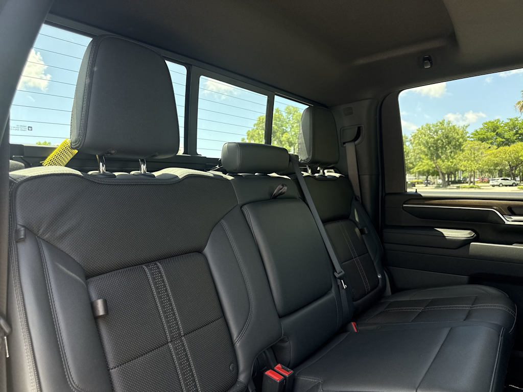Thumbnail: 2025 Chevrolet Silverado 3500 - 28