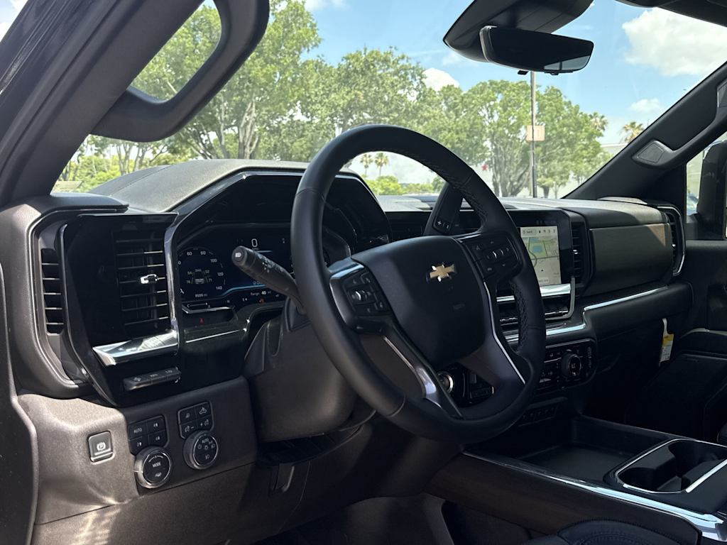 Thumbnail: 2025 Chevrolet Silverado 3500 - 2