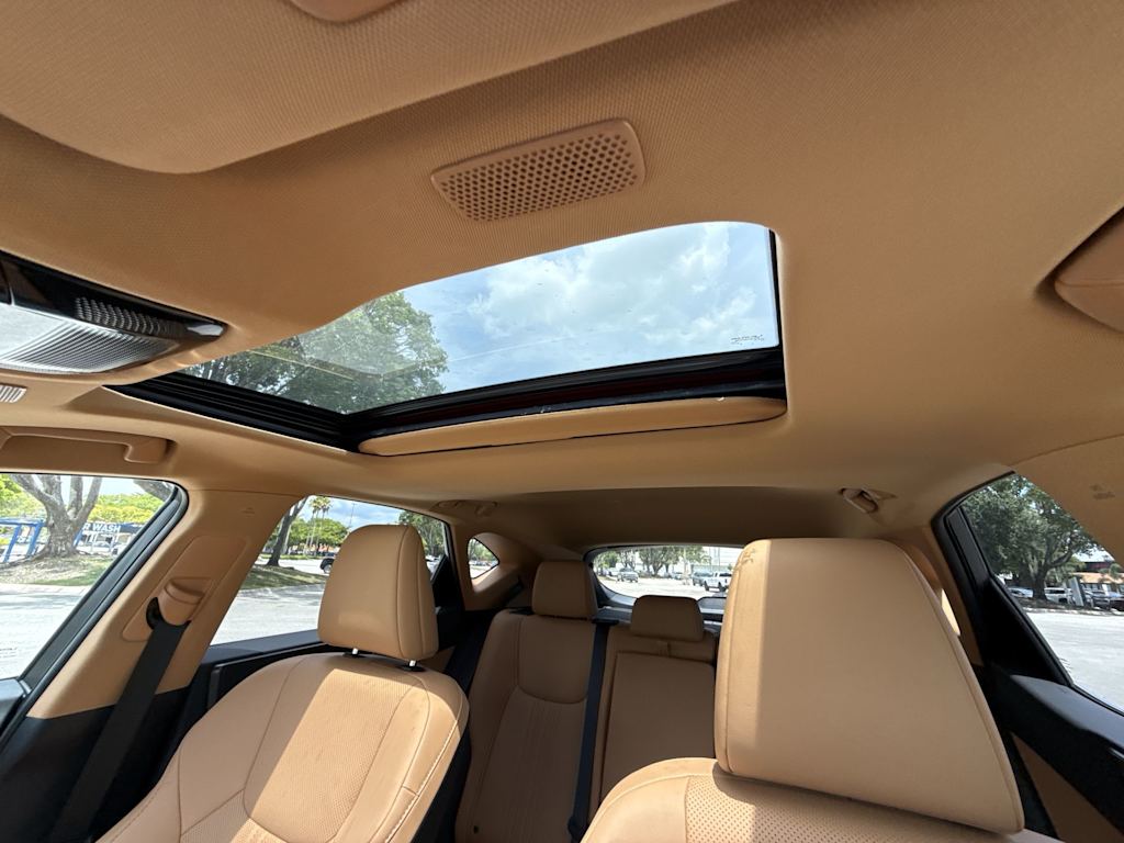 Thumbnail: 2024 Lexus ES - 25