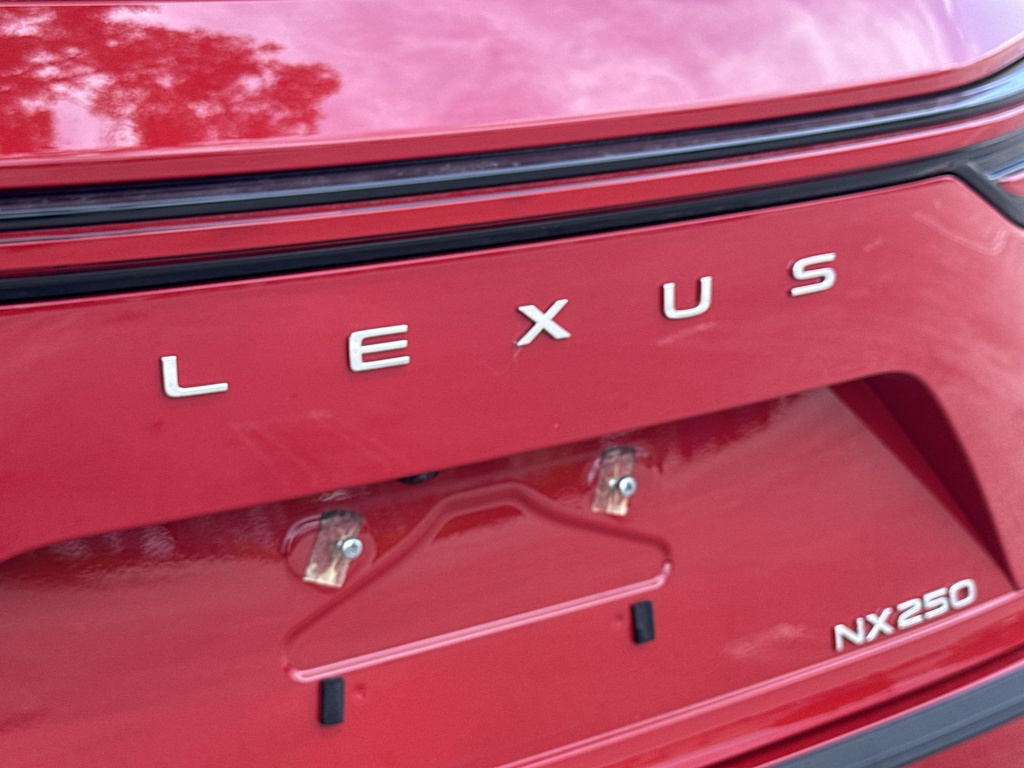Thumbnail: 2024 Lexus ES - 6
