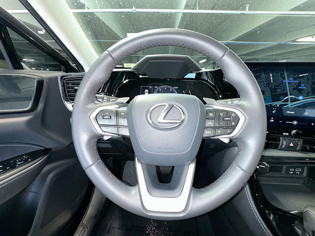 Thumbnail: 2024 Lexus ES - 9