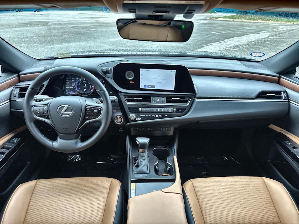 Thumbnail: 2025 Lexus ES - 13